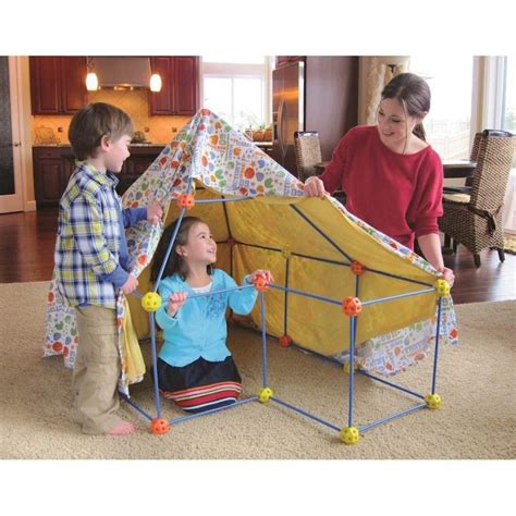 Kids Love Forts See Our Top Ten Fort Building Tools Mommy Bunch