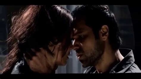 Esha Gupta Hot Kissing Scene With Emraan Hashmi In Raaz 3 Youtube