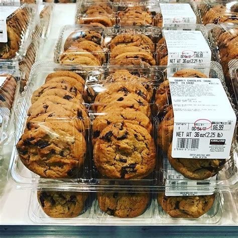 New update at costco christmas 2019 where we walk through christmas lights and christmas decorations as well as gift section with sweets including gift tags, christmas holiday cards, cookies. Costco Christmas Chocolate Cookies : Kirkland Signature Chocolate Chunk Cookies (24 ct) from ...