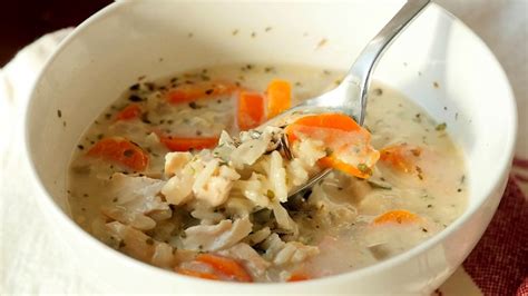 It's the best copy cat recipe out of all of them. Panera Copycat Chicken and Wild Rice Soup - YouTube