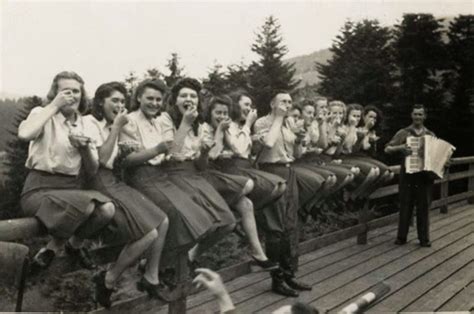 Laughing At Auschwitz In 1944 Ss Auxiliaries Poses At A Resort For