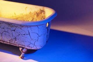 5 easy steps 1 prepare the area for stain removal: How to Remove Hair Dye From a Tub (With images) | Cast ...