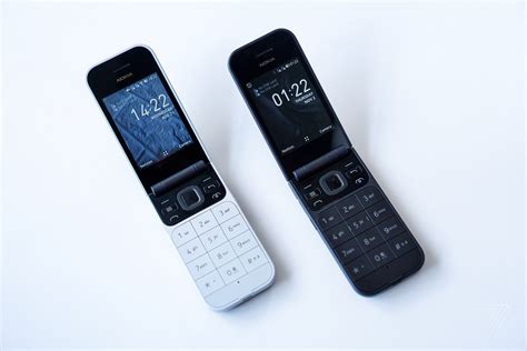 Nokias Iconic 2720 Flip Phone Is The Latest Model To Be Resurrected By