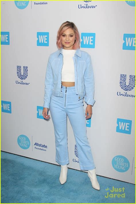 Olivia Holt Rocks Pink Hair For We Day California 2018 Photo 1155040