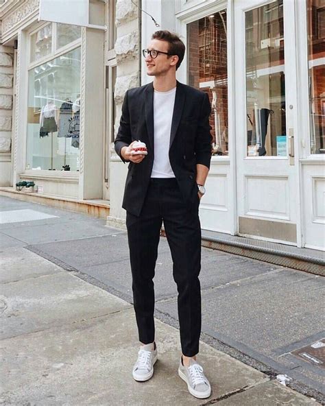 Stylish Ways To Wear A Suit With A T Shirt Suits Expert
