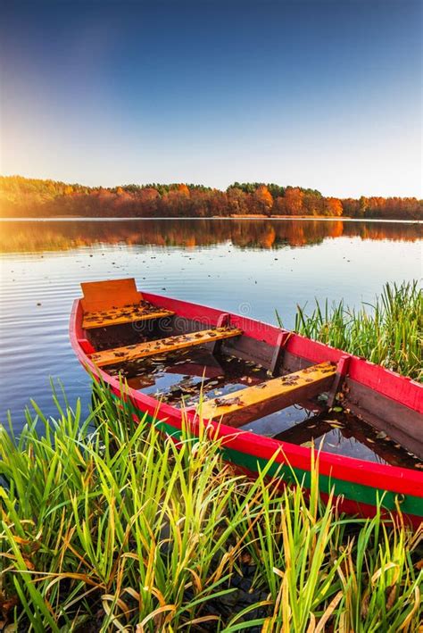 Fall Season Boat Forest And Lake Stock Image Image Of Scene Fall