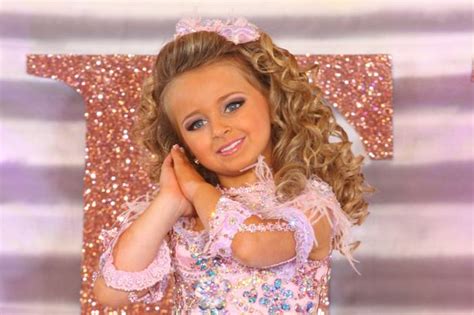 Isabella Barrett The Six Year Old Beauty Pageant Millionaire Dines On