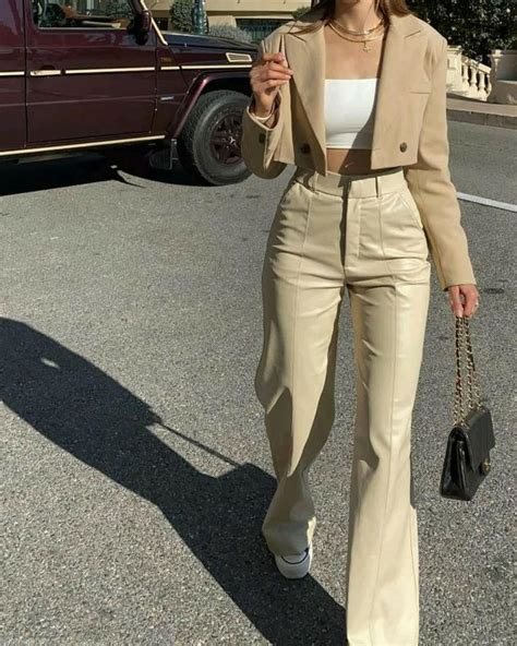 Pin By ℛ𝒜𝓁𝒾𝓎ℯ𝓋𝒶 On Sizin Pinleriniz In 2023 Fashion Outfits Classy