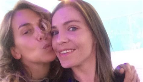Leggi anche > veronica franco morta: A Domenica Live si canta con Loredana Errore e Barbara D ...