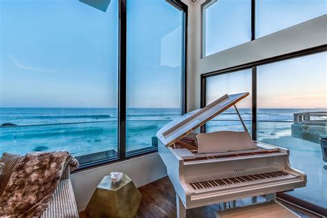 Enjoy ocean views near shopping, dining, and great schools. Barry Manilow's former beach house is for sale | Beach ...