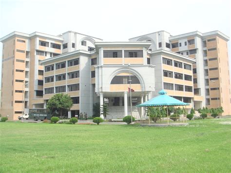Dhaka Medical College Pilihan Bakal Mahasiswa Perubatan Kini Deenamik
