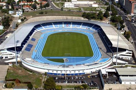 Das vereinswappen von sporting lissabon zeigte schon immer einen löwen. Estádio do Restelo - Lissabon