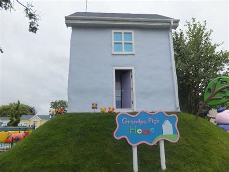 Grandpa Pigs House Picture Of Paultons Park Home Of Peppa Pig World