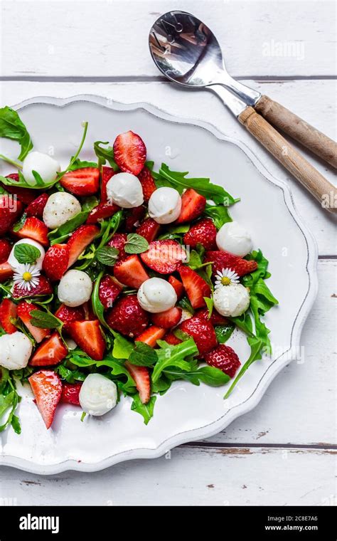 Strawberries Salad Hi Res Stock Photography And Images Alamy