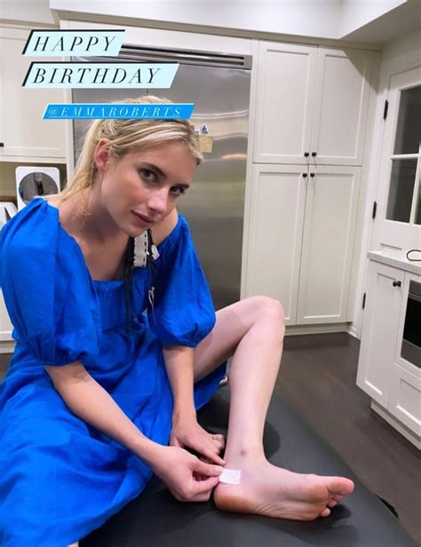 Emma Roberts Foot Pics Lauren Cohan Forever Girl Perfect Legs Barefoot Girls Female