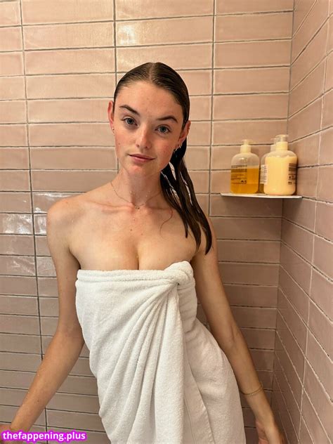 Willow Hand Willow Hand Willow Hand Willowrinaldi Nude OnlyFans