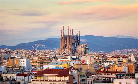 Cómo Viajar A Barcelona Con Poco Dinero