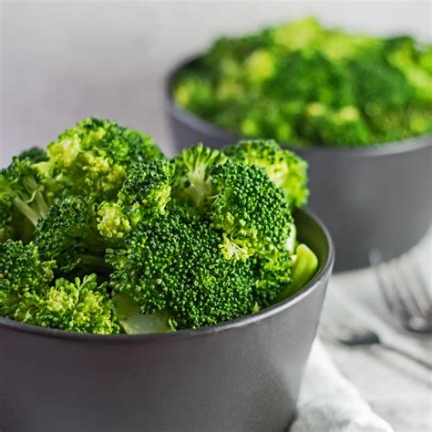 How To Steam Broccoli In The Microwave A Quick And Easy Method