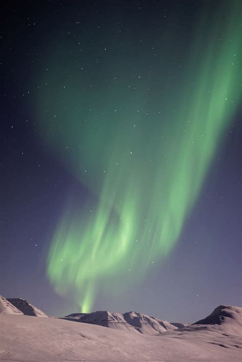 картинки ночь атмосфера ночное небо Северное сияние 4004x6000 75146 красивые картинки