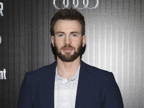 Captain America Chris Evans Net Worth Will Leave You Shocked