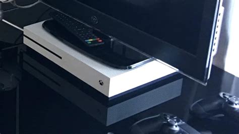 This New Xbox One Owners Setup Is Truly Bizarre