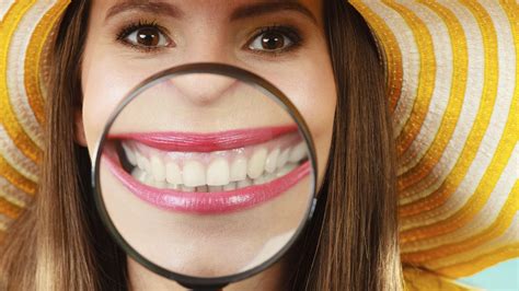 Felicidad Los Cinco Tipos De Sonrisas Que Suele Utilizar La Gente Y Lo Que De Verdad Significan