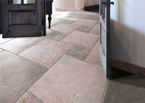 Ein natursteinboden verleiht ihren räumlichkeiten ein besonderes flair. Steinboden - SCHUBERT STONE | Naturstein