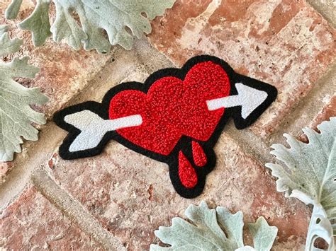 Retro Chenille Chainstich Embroidered Red Heart And Arrow With Blood