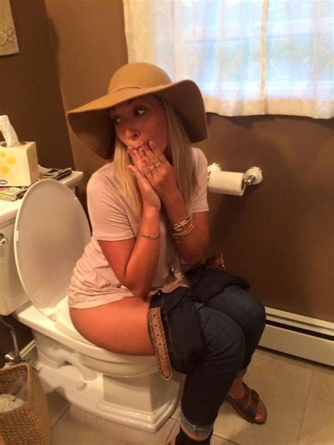 Girls On Toilet On Twitter Pee Peeing Pissing Toilet