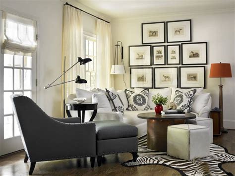 Consider the three basic rules of thumb: 17 Zebra Living Room Decor Ideas (Pictures)