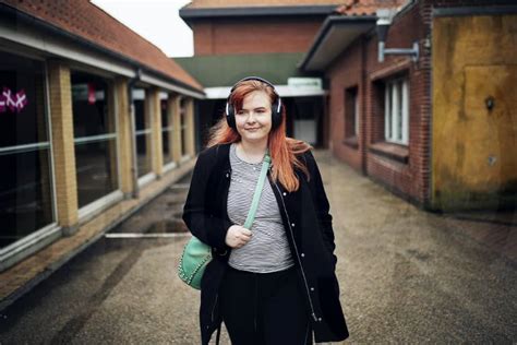 Kirsten Damgaard Petersen Er 23 Aar Og Autist Hun Bor Paa Kollegie I