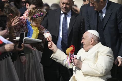 La Semana Santa Es Tiempo Para Limpiar El Alma Dice El Papa Angelus En Español