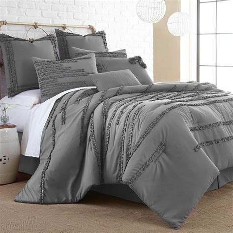 Perfect weight to keep you. Luxurious 8 Piece Comforter Set Bedding Queen Size Bed in ...