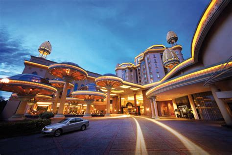 The shopping mall was opened in july 1997. Ulasan untuk Sunway Pyramid, Bandar Sunway | malay PropSocial