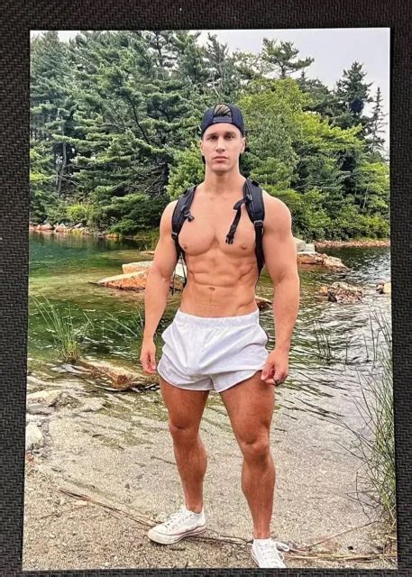 Photo Hot Sexy Stud Muscular Hunk Shirtless Male In Shorts Man 4x6