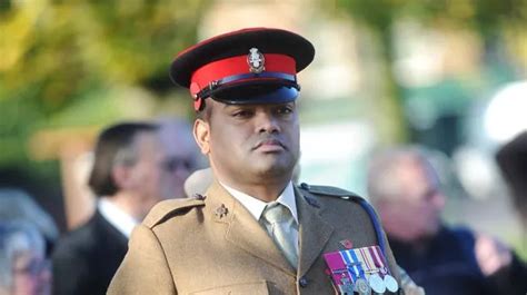 victoria cross hero put on alert for queen s funeral on day she met liz truss mirror online