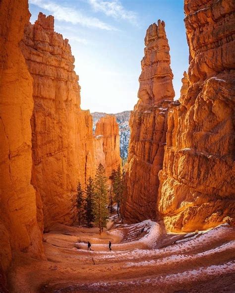 He Utah Desert Landscape Will Immediately Warm Your Soul 🏜⁣ Have You