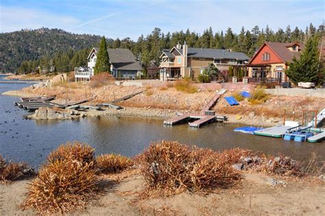 Houses On The Shore Of Big Bear Lake In California Stock Image Image