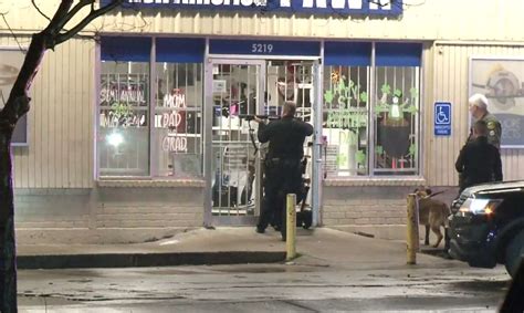 Houston Police Shoot Burglary Suspect Who Was Firing At Officers While Fleeing Pawn Shop