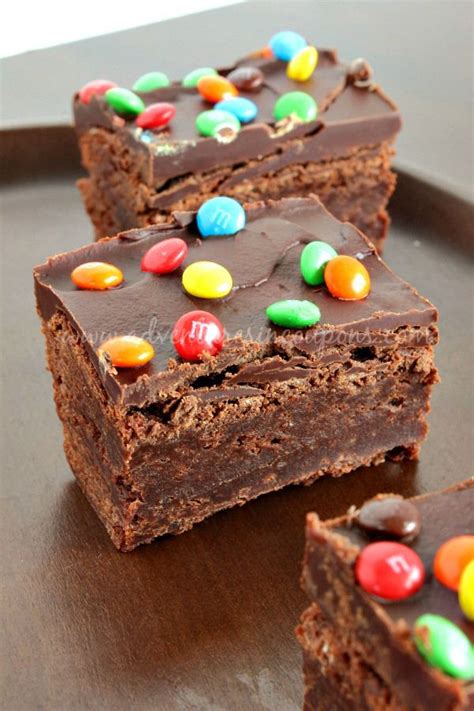 There really is no serving size because it's whatever shape you want to cut. Little Debbie Recipes Ideas / Candy Cake - Best Birthday Cake Recipe Ideas - Ultimate ... / See ...