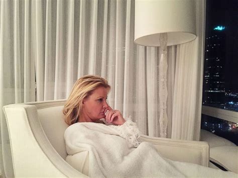 Sandra Lee Reveals Why She Let Cameras Film Her Battle With Breast Cancer For New Hbo