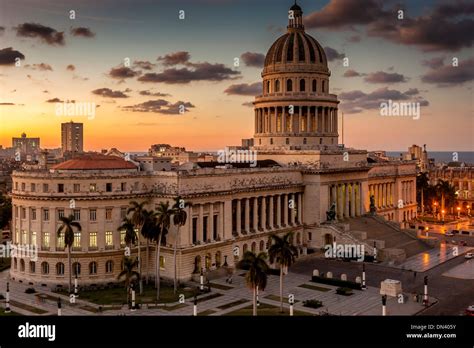 National Capitol Building Havana Cuba Stock Photo Alamy