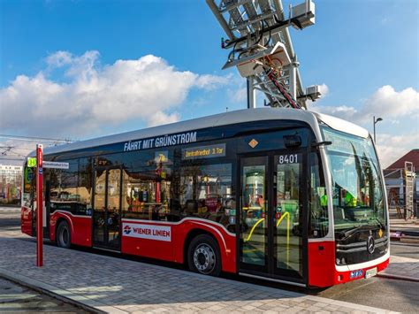 Erste E Busse Der Wiener Linien In Der Stadt Unterwegs E Mobility