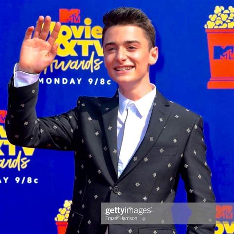 He plays will byers in netflix's stranger things. Noah Schnapp on Instagram: "if u zoom in on my handshake w ...