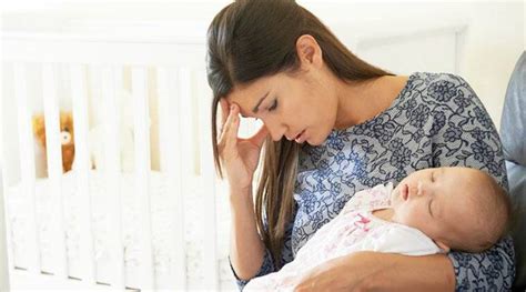 Two Moms Reveal What Postpartum Depression Feels Like — Know The