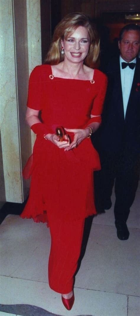 “queen Noor Of Jordan In A Red Gown” King Queen Princess Princess Style Queen Noor Royal