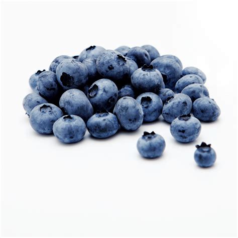 Fresh blueberries, meanwhile, can sink to the bottom of your baked goods if you're not careful. BLUEBERRIES - 6 OZ HALF PINT | Grocery Home Delivery by ...