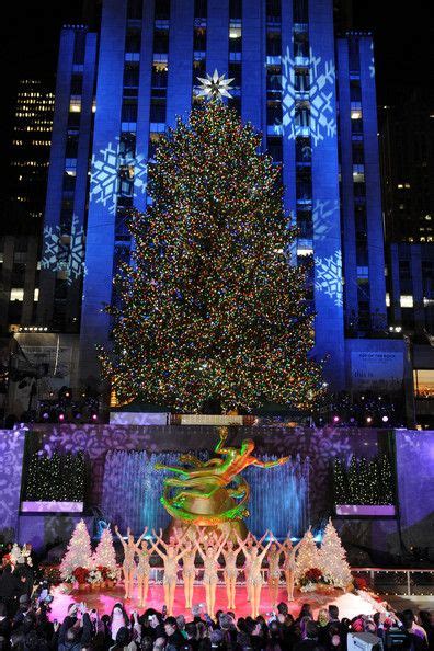 As the epicenter of major industries like fashion, art, finance, food, and publishing, events in new york draw. 2008 Christmas In Rockefeller Center Tree Lighting ...