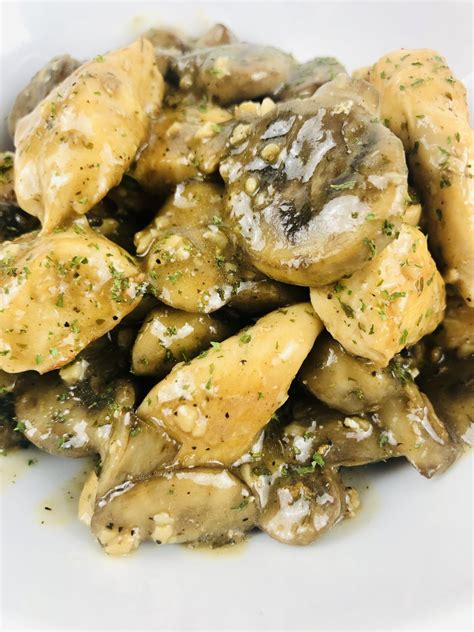 Chicken And Mushrooms In A Garlic White Wine Sauce Slow