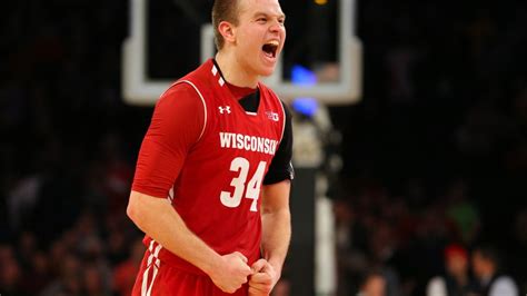 Wisconsin Mens Basketball Receives Their Big Ten Championship Rings
